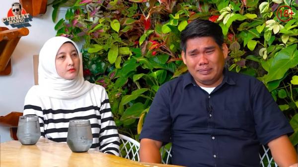 Ayah Nizam sangat terpukul Ayah Nizam sangat terpukul atas meninggalnya bocah berusia 6 tahun tersebut akibat dibunuh ibu tiri Nizam.