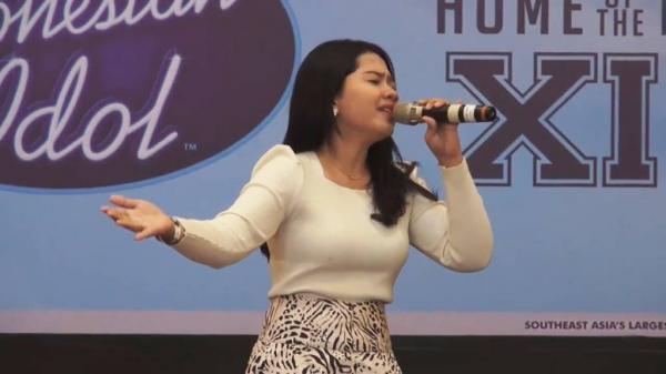 Teman Tiara Andini ikut audisi Teman Tiara Andini ikut Audisi Indonesian Idol XIII di Surabaya