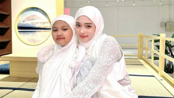 Inara Rusli dan Starla Inara Rusli dan Starla