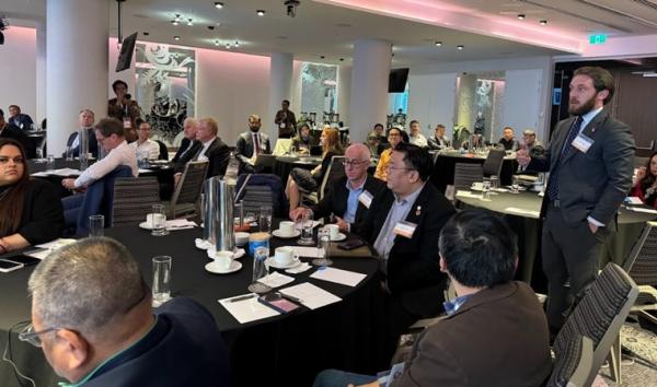Festival Indonesia Business Forum: Indonesia-Australia Economic Powerhouse Business Forum dihadiri kurang lebih 100 pemangku kepentingan dari Indonesia dan Australia, dari perwakilan pemerintah, pebisnis, hingga akademisi.&nbsp;(Foto: Dok. KJRI Melbourne)