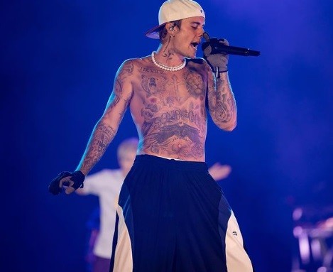 Justin 4