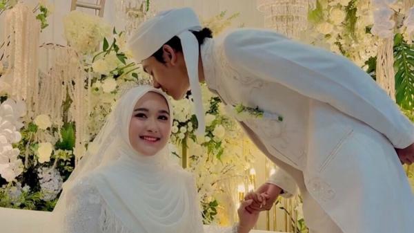 Gus Zizan dan Farah Kamila Asy Syifa saat menikah. (Foto: Instagram)