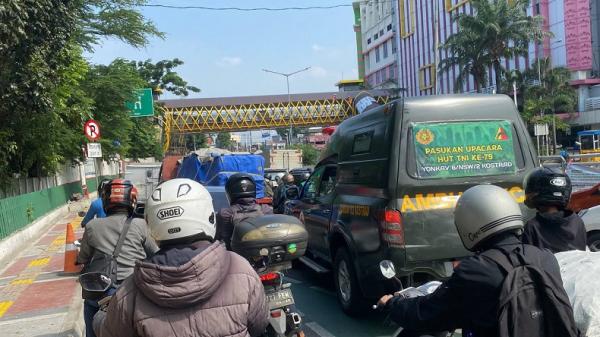 Kemacetan di Jakarta Selatan (foto: MPI) Kemacetan di Jakarta Selatan (foto: MPI)