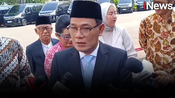 Budiman Sudjatmiko tiba di Istana Kepresidenan, Jakarta, Selasa (22/10/2024)
