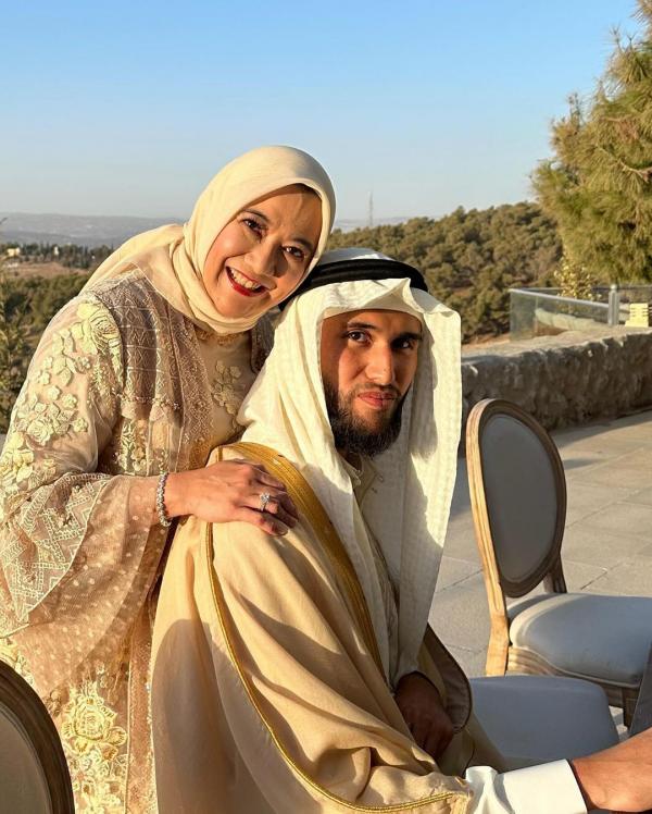 Sabda Ahessa dan ibunda Sabda Ahessa dan ibunda tersayang. (Foto: Instagram)