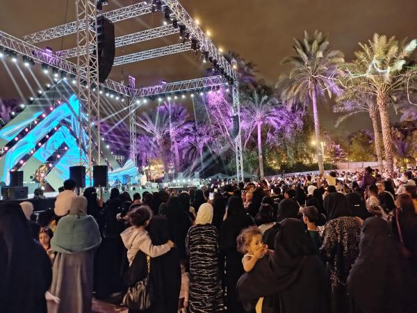 Keseruan penampilan budaya Indonesia Keseruan penampilan budaya Indonesia di Harmoni Global di Riyadh, Arab Saudi. (Foto: Kastolani Marzuki)