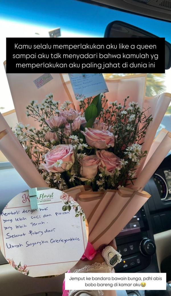 Bunga pemberian Bimo untuk Arie Bunga pemberian Bimo untuk Arie setibanya di Indonesia setelah Umrah. (Foto: Instagram)
