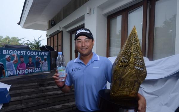 Pegolf Pegolf Amerika Serikat John Catlin menggila di Indonesian Masters 2024 (Foto: Le Minerale)