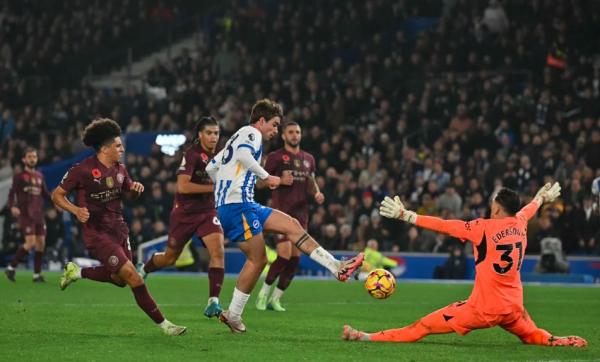 Manchester City takluk 1-2 dari Brighton and Hove Manchester City takluk 1-2 dari Brighton and Hove Albion pada pekan ke-11 Liga Inggris 2024-2025 di American Express Stadium, Minggu (10/11/2024) dini hari WIB. (Foto: Premier League)