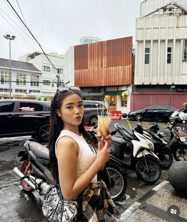 Fuji jajan telur gulung Momen Fuji jajan telur gulung. (Instagram)
