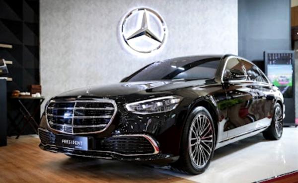 Mercedes-Benz Presiden