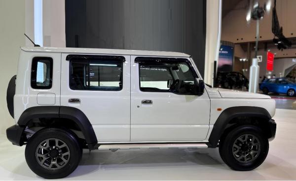 Suzuki Jimny 5