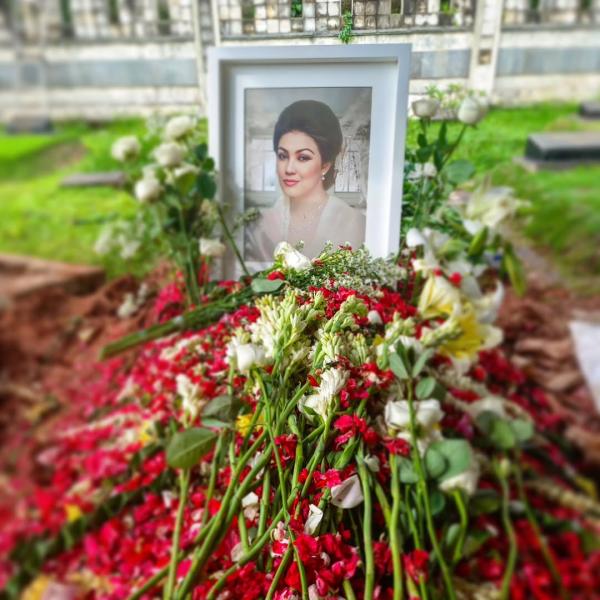 Makam Rahayu Effendi. (Foto: Instagram)