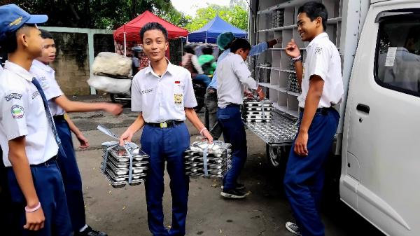 Program Makan Bergizi Gratis Program Makan Bergizi Gratis memacu semangat belajar para murid. (Foto: iNews Media Group/Jack)