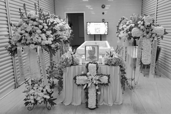 Jenazah ayah Jessica Iskandar. (Foto: Instagram)