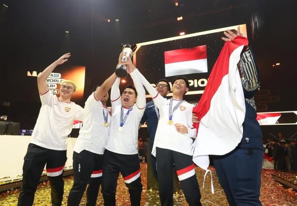 Timnas Esports Indonesia menjadi juara Piala Dunia Timnas Esports Indonesia menjadi juara Piala Dunia eFootball 2024. (Foto: PSSI)