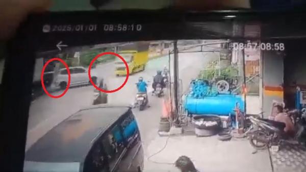 Kecelakaan 3 kendaraan di Pemalang Kecelakaan beruntun di jalur Pantura Ampelgading, Pemalang, Jawa Tengah, Rabu (1/1/ 2025) siang. (Foto: CCTV).