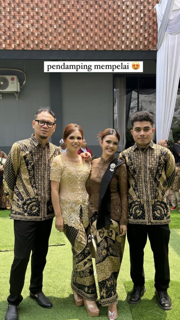 Meltho, Syarla, dan Rahman di pernikahan Salma dan Diman. (Foto: X)