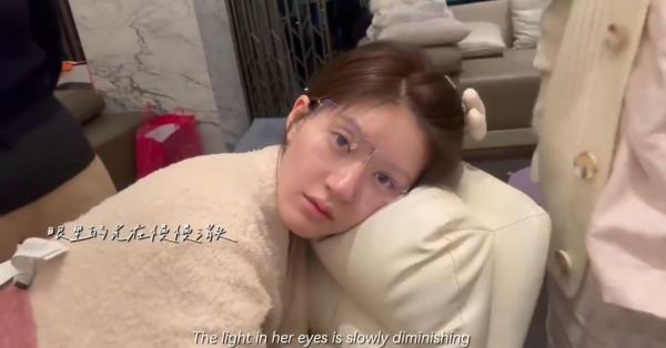 Zhao Lusi berjuang sembuh Zhao Lusi berjuang sembuh dari depresi. (Foto: X)