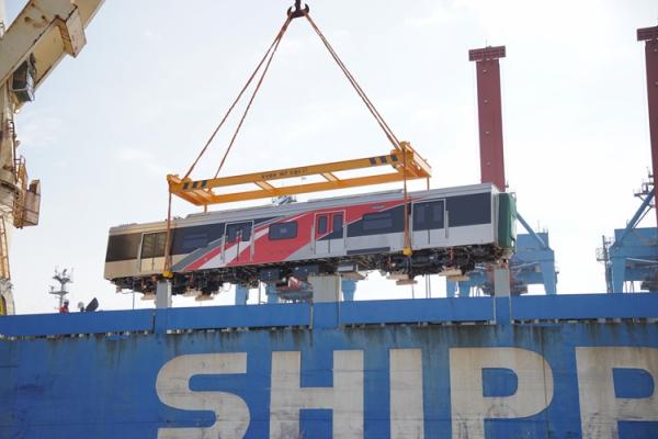 Trainset KRL Baru 2 Penampakan KRL baru dari CRRC Qingdao Sifang saat tiba di Indonesia pada, Jumat (31/1/2025). (Foto: Dok. KAI Commuter)