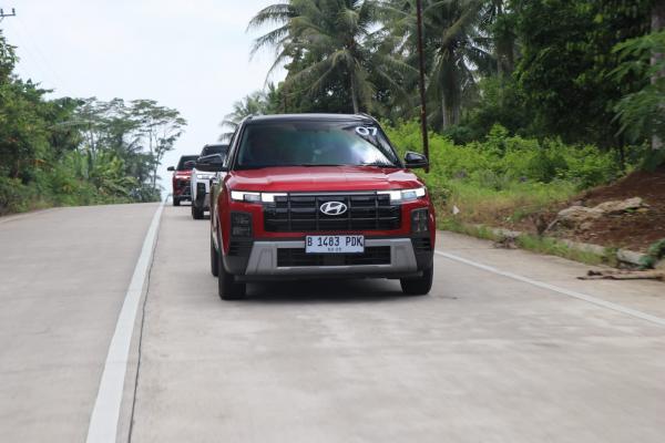 Hyundai Creta di jalur Lintas Sumatera. (Foto: SM Said)