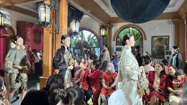 Chinese New Year Fashion Exhibition 2025 jadi ajang promosi Kota Tua Jakarta. (Foto: Annastasya Rizqa)