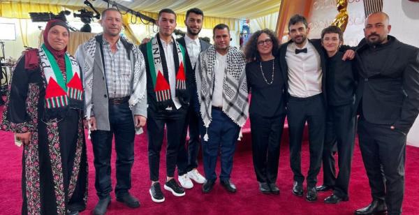 Cast film No Other Land Para cast film No Other Land yang mengisahkan kehidupan warga Palestina saat menghadiri Oscar 2025. (Foto: X)