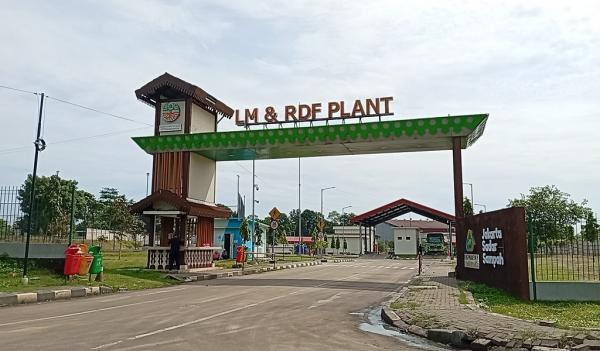 RDF Plant di TPST Bantar Gebang. (Foto: Muhammad Refi Sandi)