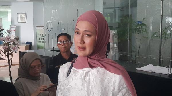Paula Verhoeven Paula Verhoeven bantah berselingkuh dari Baim Wong. (Foto: Ravie Wardani)