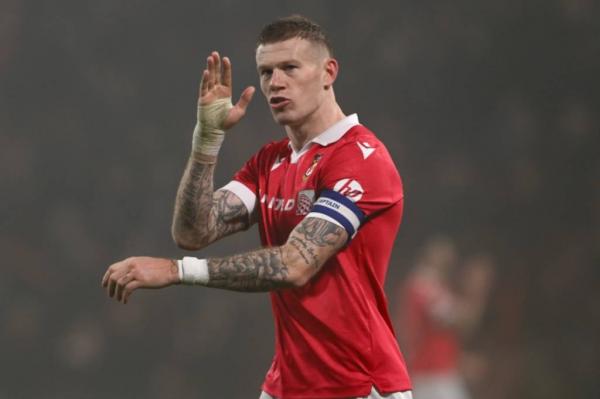 Kapten Wrexham AFC, James McClean. Kapten Wrexham AFC, James McClean. (Foto: The Independent)