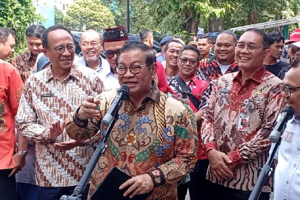 Pramono Sebut Jakarta Siap Jadi Lokasi Uji Coba Vaksin TBC Bill Gates 
