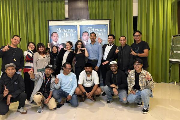 Syukuran Tebaran Hati Syukuran sinetron baru Tebaran Hati RCTI. (Foto: Ravie Wardani)