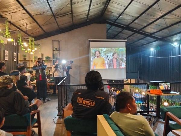 Acara nobar Preman Pensiun X. (Foto: Agus Warsudi)