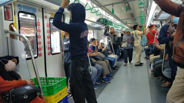 KRL baru serasa MRT KRL baru buatan China. (Foto: Istimewa)