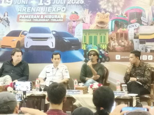 Kaka Slank saat konferensi pers Jakarta Fair 2025. (Foto: Jonathan Simanjuntak)