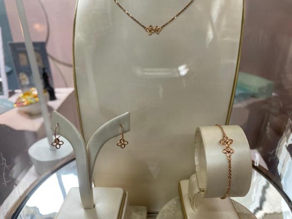 Koleksi terbaru Maddie Jewellery Maddie Jewellery koleksi terbaru. (Foto: Wiwie Heryani)