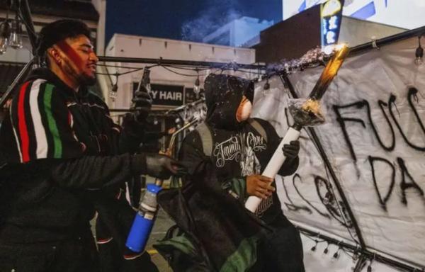 Rusuh, Kota Los Angeles Berlakukan Jam Malam