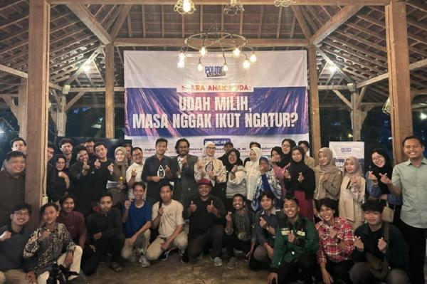politics reborn perindo Plt Ketua DPW Partai Perindo DIY sekaligus Waketum V DPP Partai Perindo Angkie Yudistia bersama kalangan muda saat diskusi bertajuk politics reborn. (Foto: Ist)Plt Ketua DPW Partai Perindo DIY sekaligus Waketum V DPP Partai Perindo Angkie Yudistia be