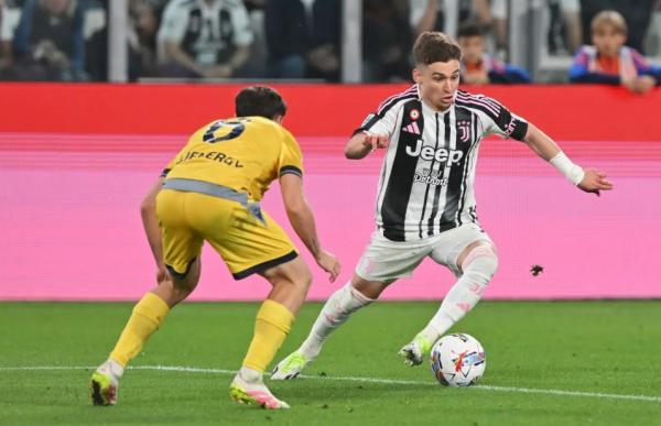 Francisco Conceicao  (kanan) tampil menawan bersama Juventus. (Foto: Football Italia)