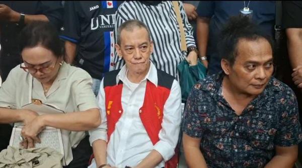 Fariz RM Pakai Sabu Fariz RM pakai sabu untuk relaksasi. (Foto: Ravie Wardani)