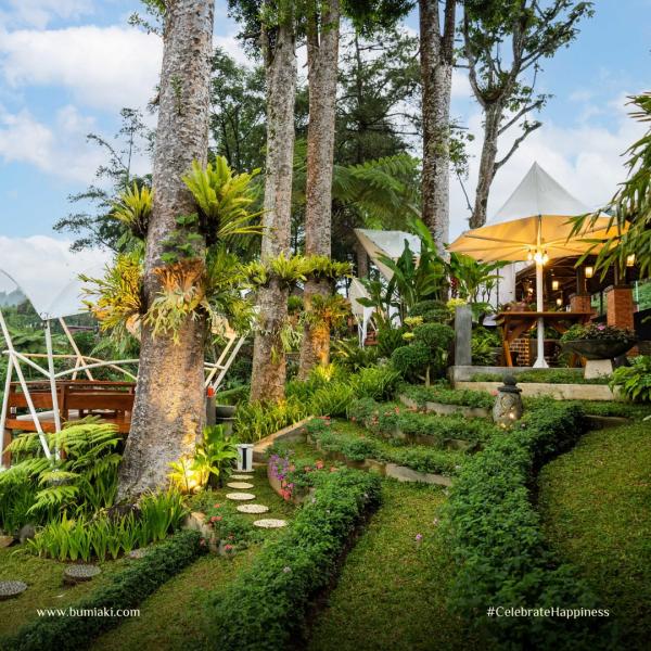 Restoran Puncak Bogor Rumah Makan Bumi Aki, salah satu restoran hits di Puncak Bogor. (Foto: Instagram)