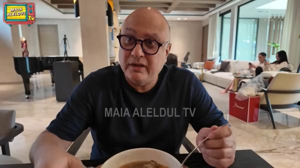 Irwan Mussry Irwan Mussry memuji makanan buatan Maia Estianty. (Foto: Youtube)