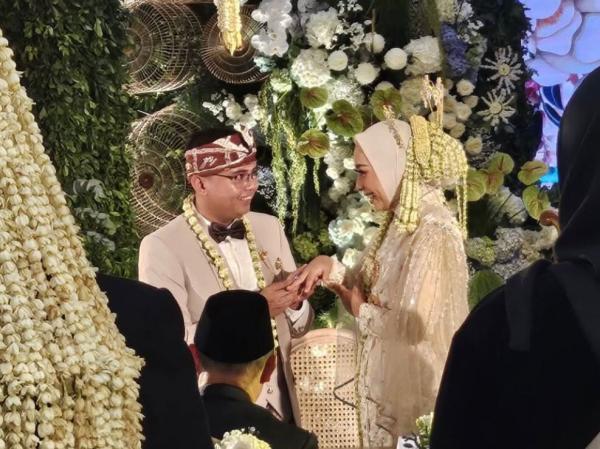 Maula Akbar dan Putri Karlina Maula Akbar dan Putri Karlina. (Foto: Instagram)