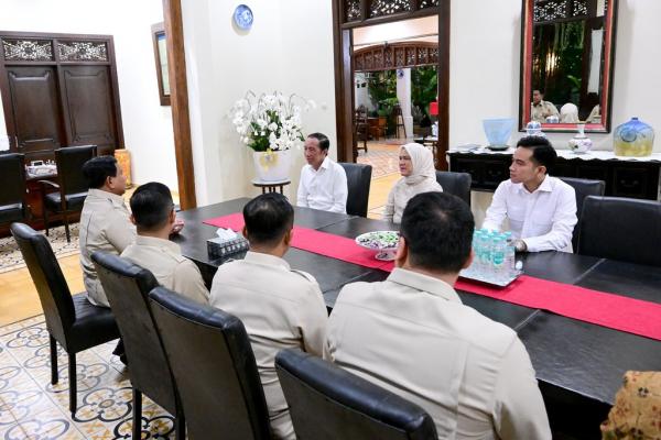 Pertemuan Prabowo dan Jokowi di Solo, Minggu (20/7 Pertemuan Prabowo dan Jokowi di Solo, Minggu (20/7/2025). (Foto: Sekretariat Presiden)