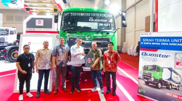 penyerahan UD Trucks