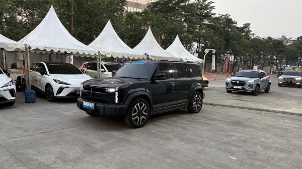 Mobil baru di GIIAS 2025 yang sedang di-test drive. (Foto: Muhamad Fadli Ramadan)