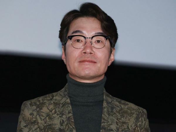 Aktor Song Young Kyu meninggal dunia di dalam mobil, Senin (4/8/2025). (Foto: X)