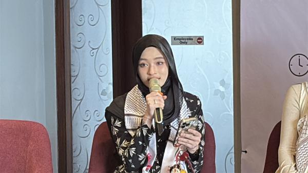 Inara Rusli bela Palestina Inara Rusli bela Palestina. (Foto: Muhamad Fadli Ramadan)