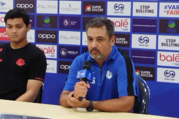 Duel Panas! Marcos Santos Tantang Tavares di Derbi Jatim Arema FC vs Persebaya