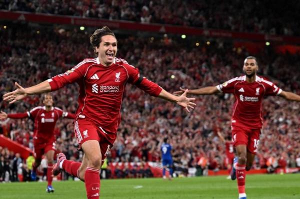 Penyerang Liverpool Federico Chiesa merayakan goln Penyerang Liverpool Federico Chiesa (kiri) tak masuk skuad kontra Galatasaray di Liga Champions 2025-2026. (Foto: Liverpool)